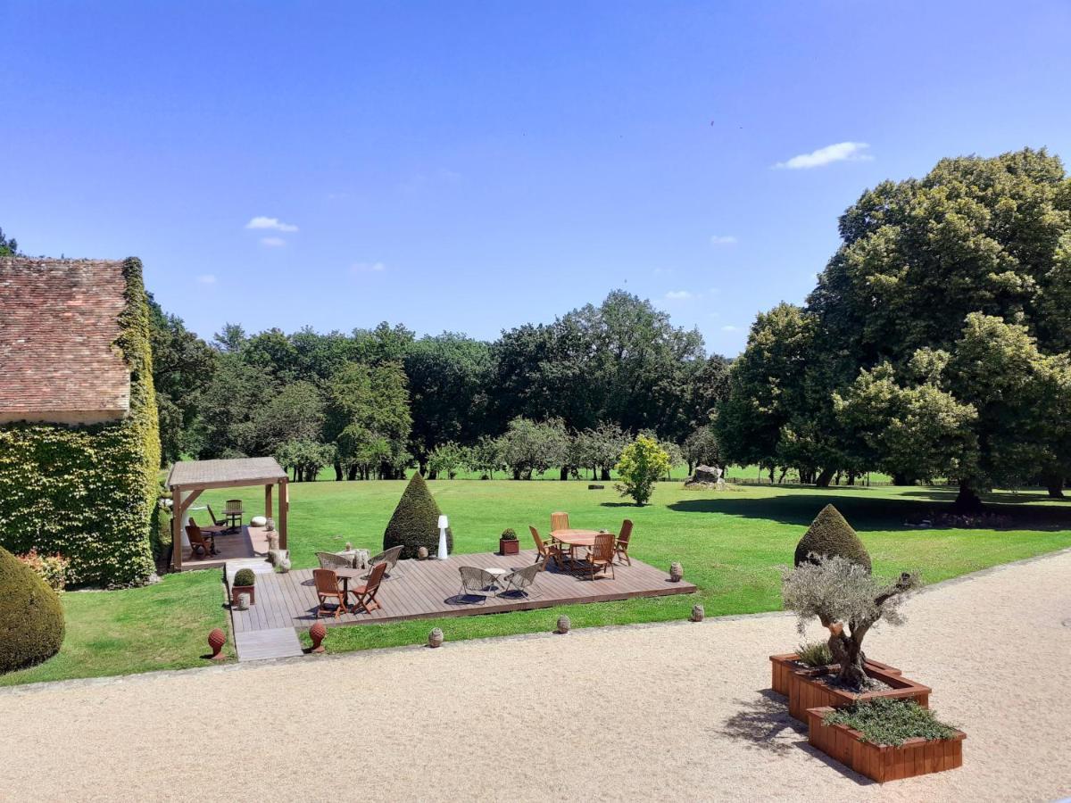 Domaine De La Limetiere Hotel Neuvy-le-Roi Exterior photo